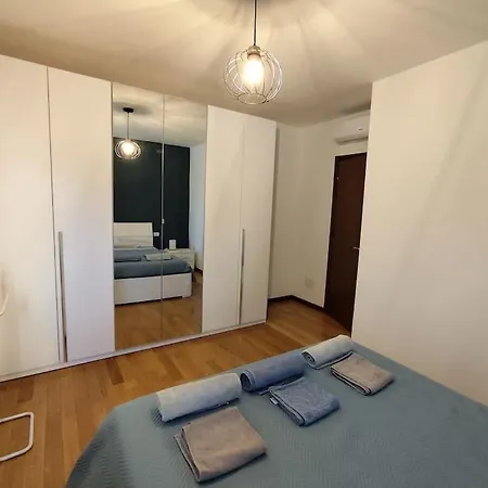 La Rocca Home, Bilocale Con Giardino A * フォルリ