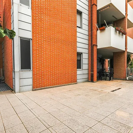 La Rocca Home, Bilocale Con Giardino A